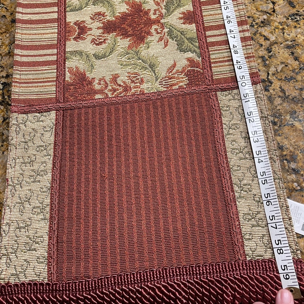 Table cloth runner - Picture 6 of 8